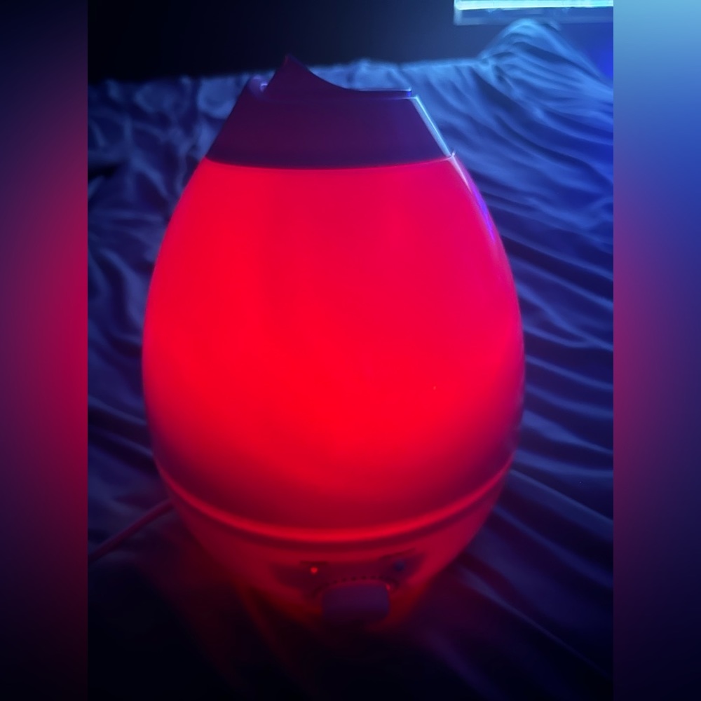 Color Changing Humidifier - Picture 14 of 16